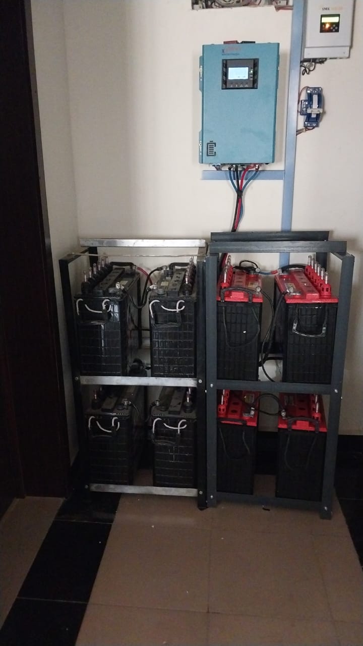 Stacked solar battery modules
